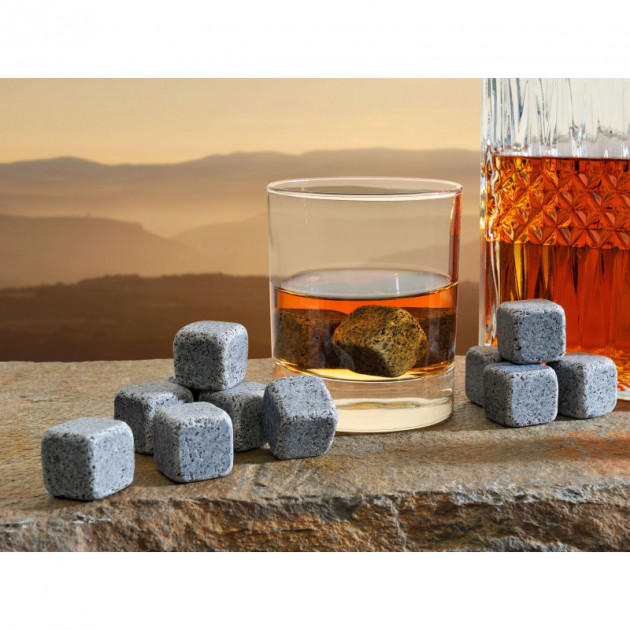 On The Rocks, le coffret cadeau Pierre à Whisky Titanium Spirit