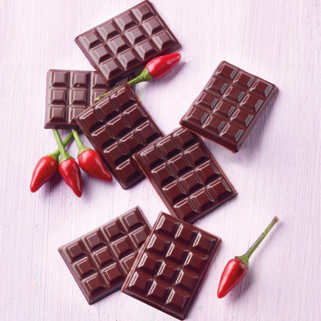 Décor en chocolat : 20 mini tablettes en chocolat blanc